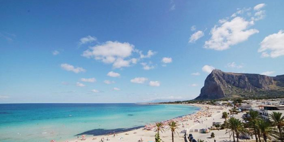 San Vito Lo Capo, occupazione abusiva delle spiagge libere: multe e sequestri San Vito Lo Capo, occupazione abusiva delle spiagge libere: multe e sequestri