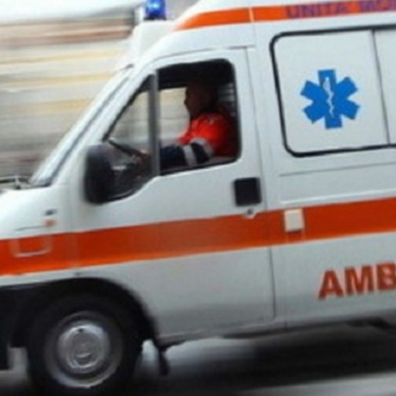 Ambulanza in transito