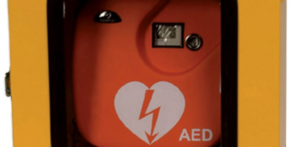 Il liceo Bisazza di Messina diventa cardioprotetto grazie ad un defibrillatore