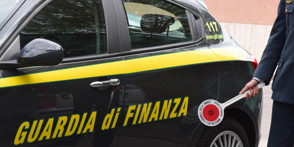 https://assets.gazzettadelsud.it/2018/11/guardia-di-finanza-970x485.jpg
