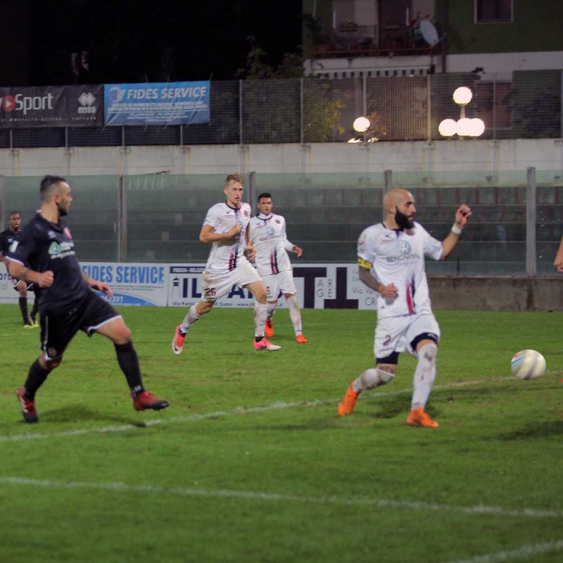 Il gol decisivo di Domenico Franco per il 3-2 del Rende