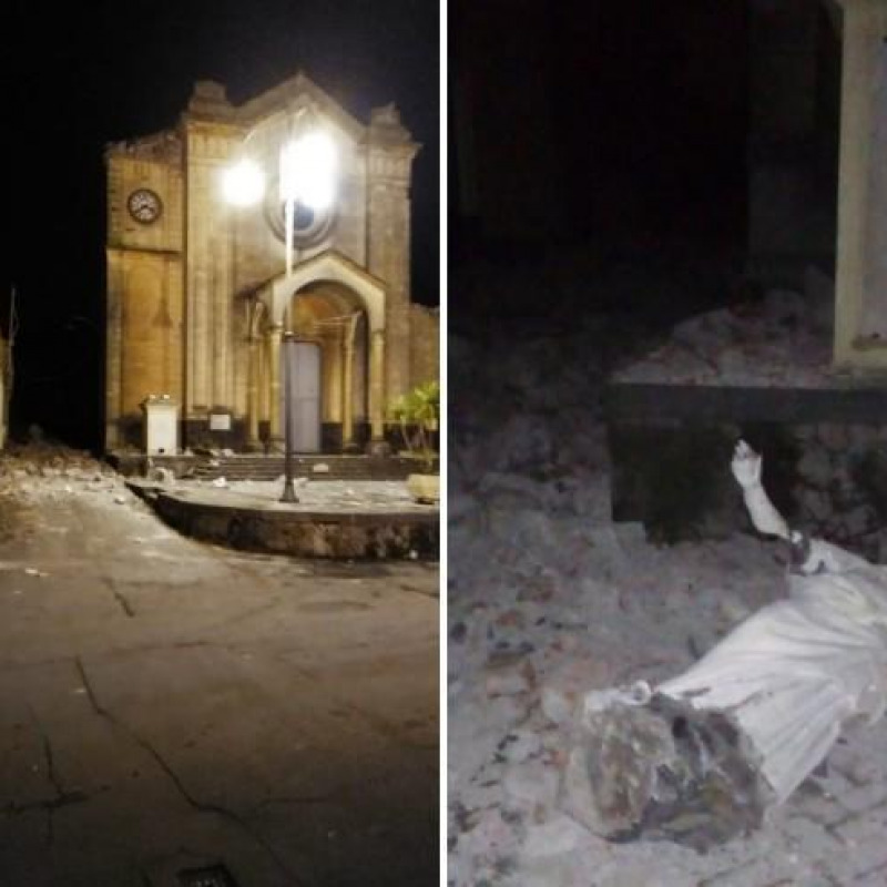 La statua di Sant'Emidio crollata dopo il terremoto
