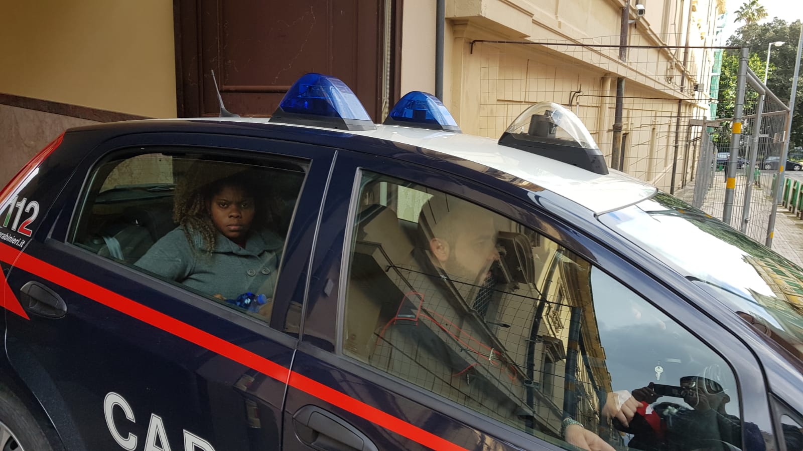 Ragazzine nigeriane fatte prostituire, arrivavano in Italia attraverso  Messina: 5 arresti - Gazzetta del Sud