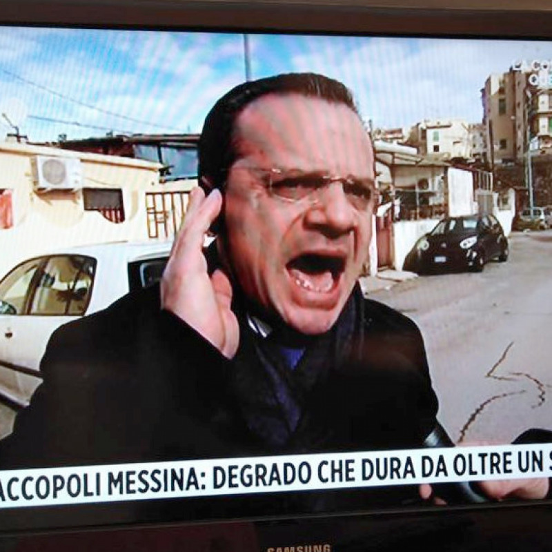 Il sindaco di Messina, Cateno De Luca, durante la trasmissione