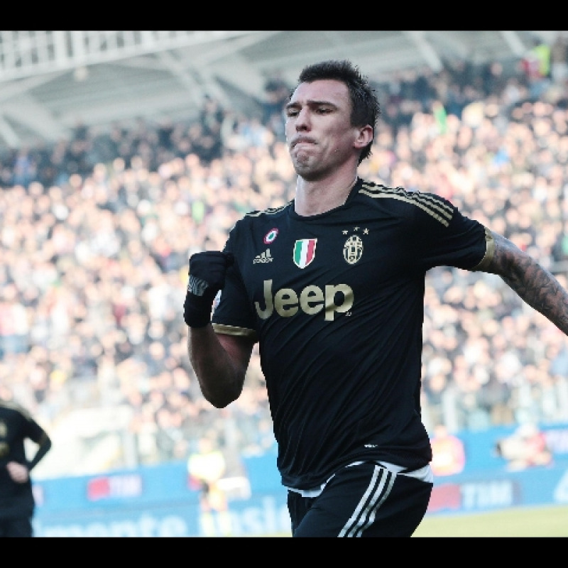 Soccer: Mandzukic injury doubt for SuperCup
