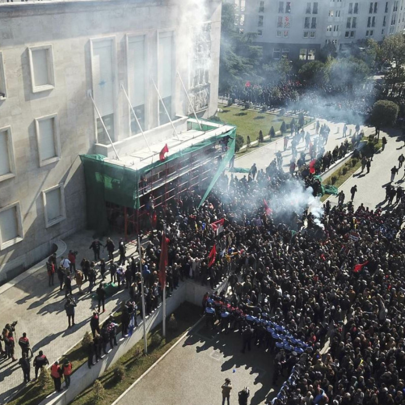 Tensione a Tirana