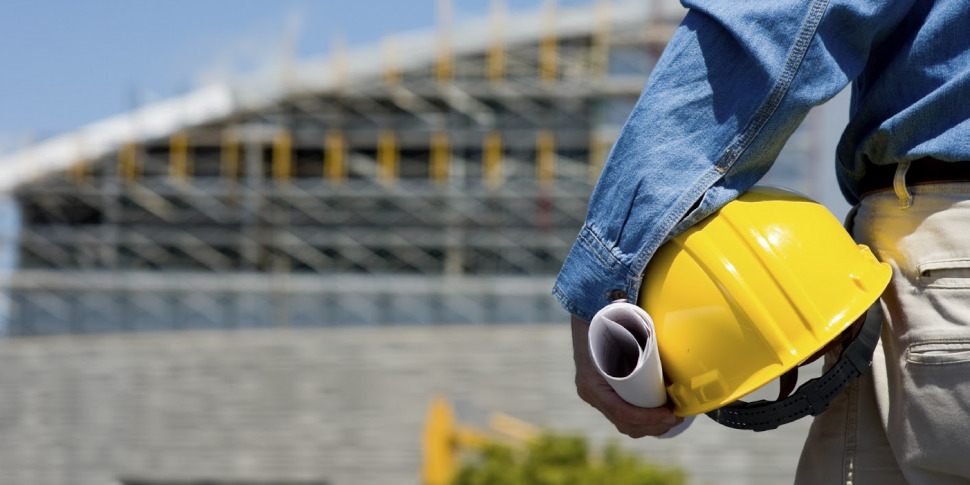 https://assets.gazzettadelsud.it/2019/02/sicurezza-cantiere-edile-970x485.jpg
