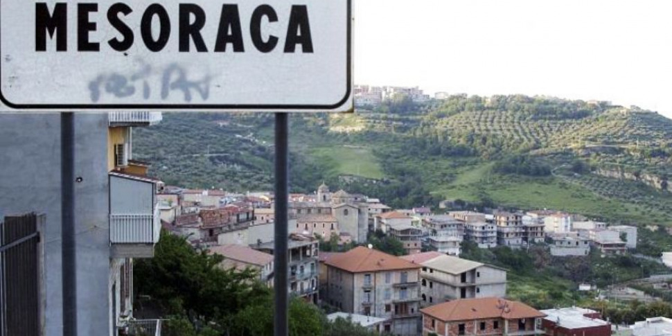 ndrangheta-a-mesoraca-quel-patto-tra-clan-per-esportare-vino-in