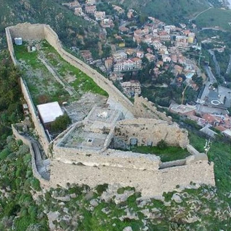 Castel Tauro a Taormina