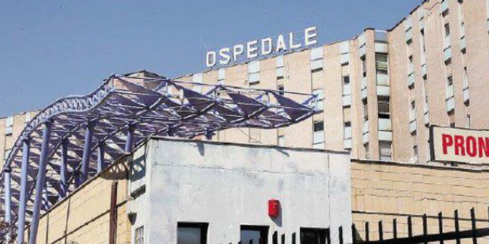 Ospedale San Giovanni di Dio di Crotone, i reparti tornano nella loro