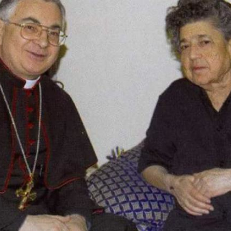 Natuzza Evolo e monsignor Luigi Renzo