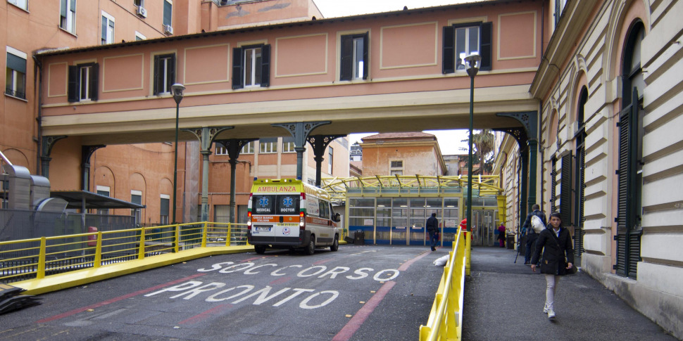 Scambio di biopsie a Roma, gli tolgono la mandibola per errore