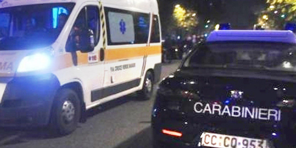 Uomo ucciso a colpi di pistola dopo una lite nel cortile di un