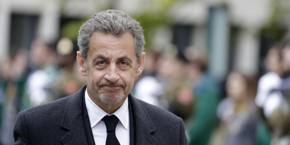 Sarkozy condannato a 3 anni 1 con braccialetto elettronico | Sono innocente