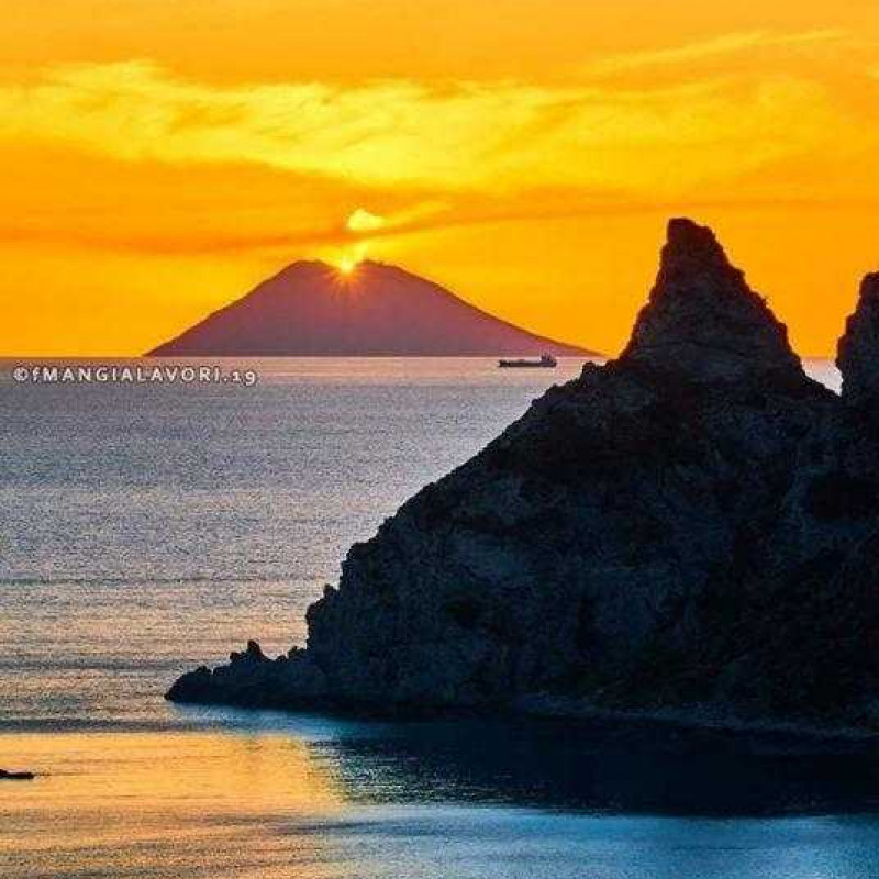 Tropea, Francesco Mangialavori vince il contest "I Tramonti di Ulisse" - Foto