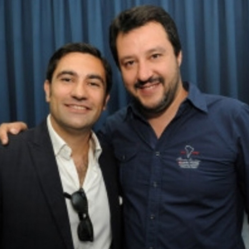 Il deputato lametino della lega, Domenico Furgiuele e Matteo Salvini
