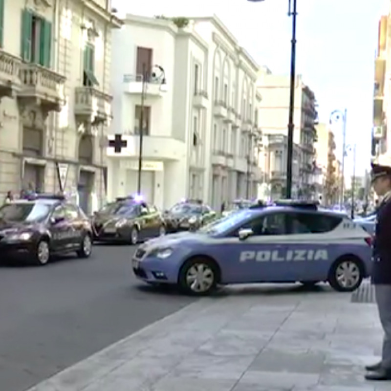 Poliziotti uccisi a Trieste, l'omaggio dei Carabinieri e della Guardia di Finanza di Reggio