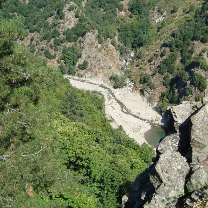 Valle del Trionto nella zona di Longobucco, foto Wikipedia