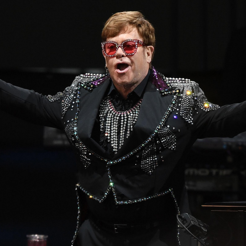 Elton John (25 marzo 1947)