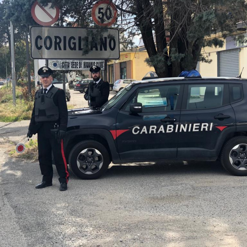 Una pattuglia dei carabinieri in servizio a Corigliano Rossano