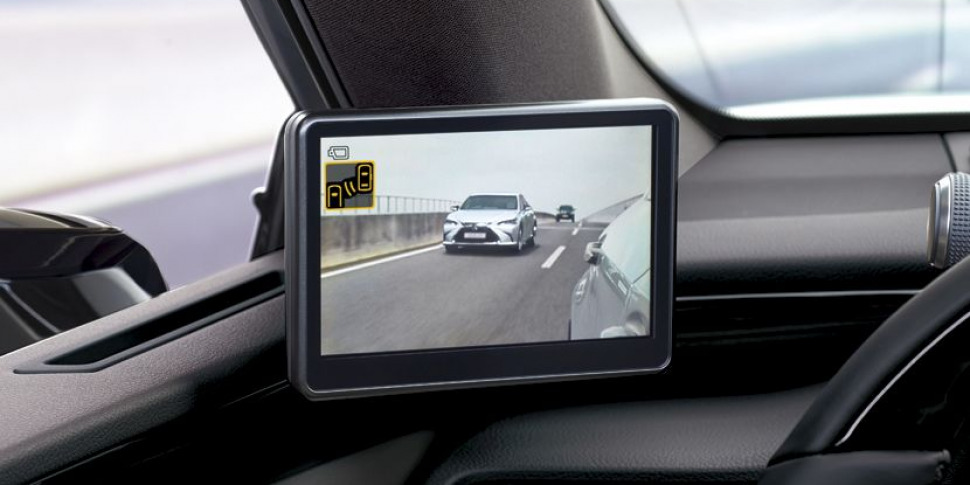 Lexus ES, specchietti retrovisori esterni virtuali - Gazzetta del Sud