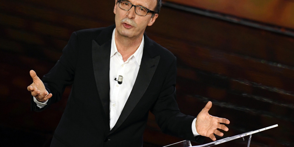 Citofonare Benigni E Il Festival Di Sanremo Diventa Cantico Damore