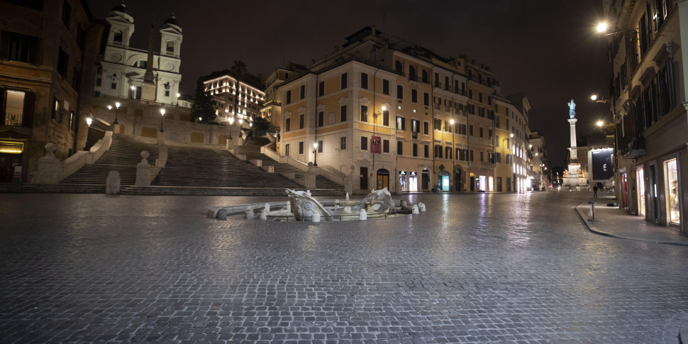 https://assets.gazzettadelsud.it/2020/03/piazzadispagna_roma-1-970x485.jpg