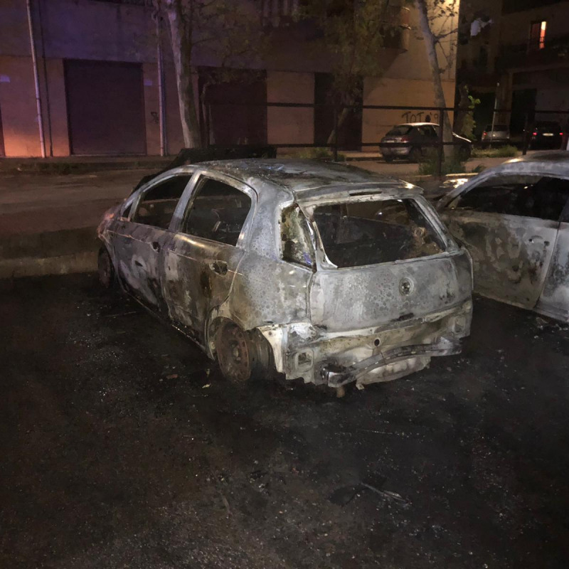 L'auto di Fabio Buonofiglio data alle fiamme