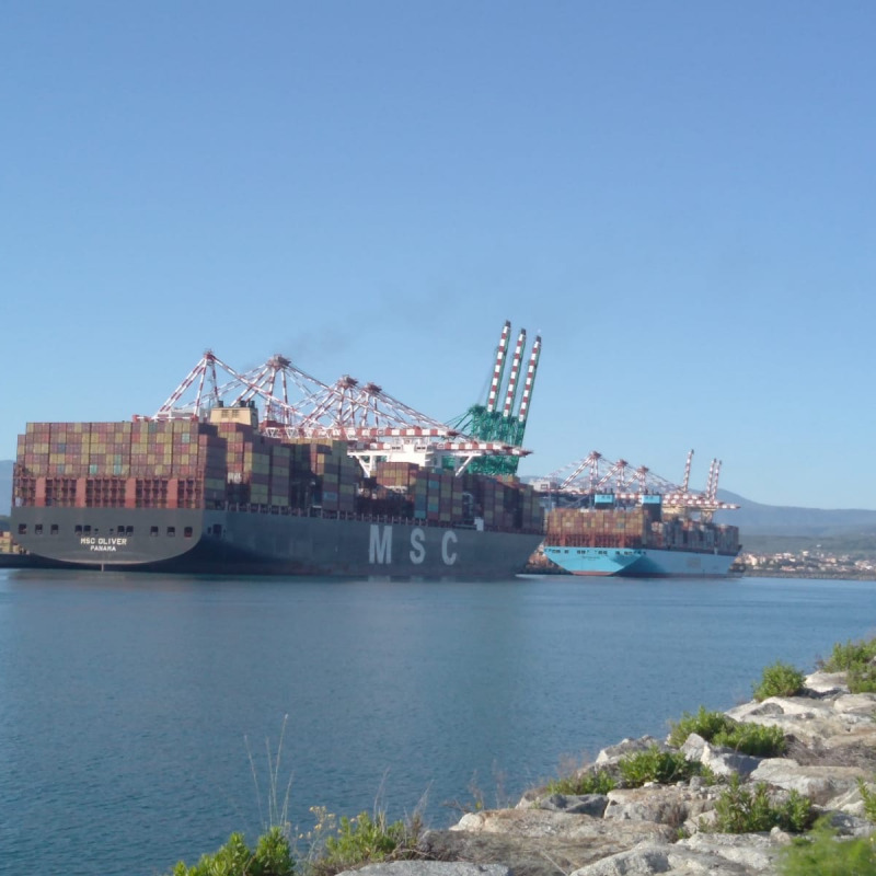 Il porto di Gioia Tauro