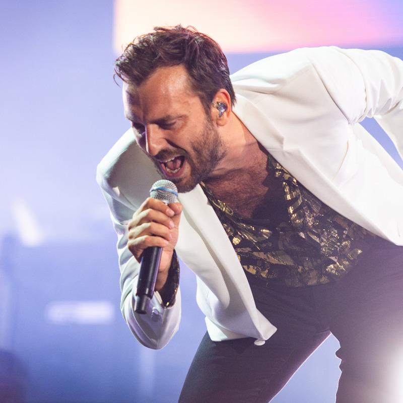 Cesare Cremonini, sarà tra i superospiti del Festival