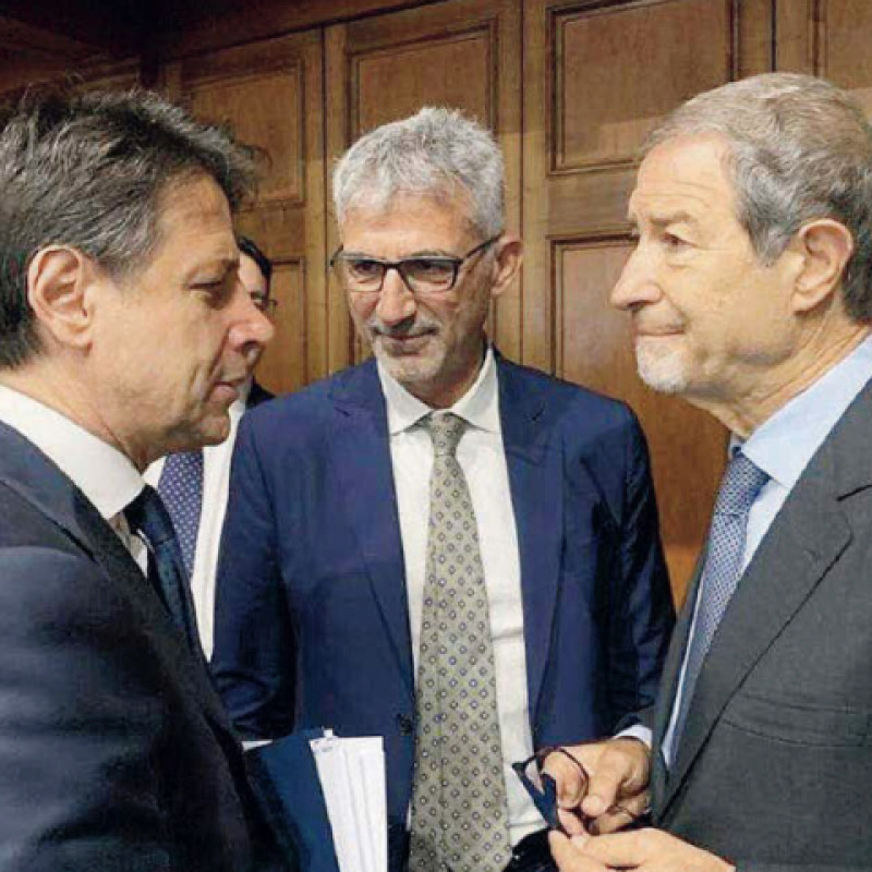 Il presidente della Sicilia Nello Musumeci con il premier Giuseppe Conte