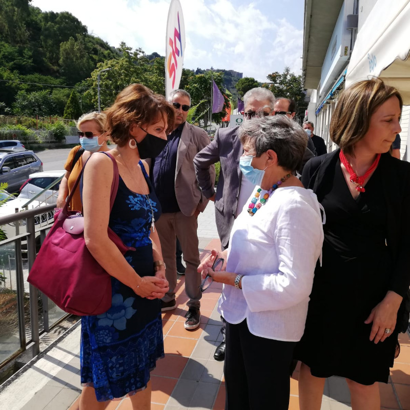 Il ministro Bonetti e la senatrice Vono in visita a Catanzaro