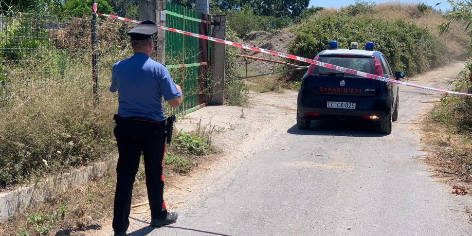 Giallo Nelle Campagne Di Milazzo Trovato Un Cadavere Carbonizzato