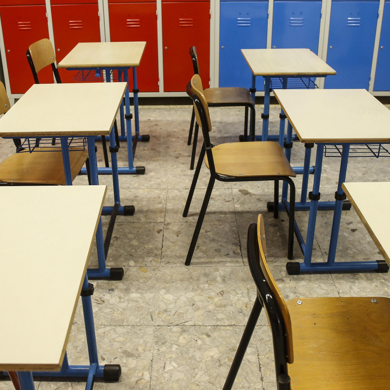 I banchi nelle scuole di Vibo Valentia rimarranno vuoti