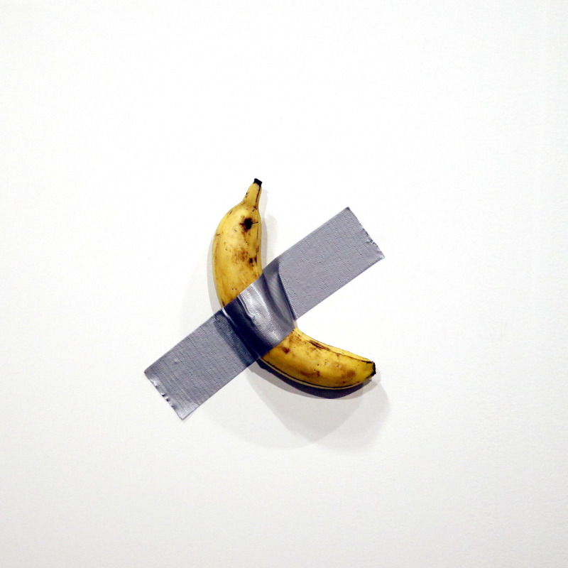 "Comedia" la banana al muro di Maurizio Cattelan