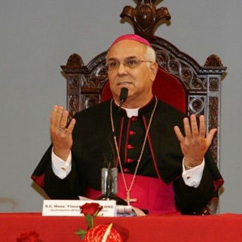 Monsignor Vincenzo Bertolone, presidente della Conferenza episcopale calabra