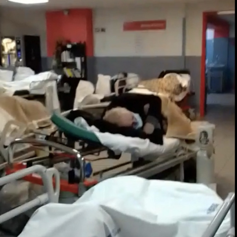 La drammatica situazione del pronto soccorso dell'ospedale di Cosenza