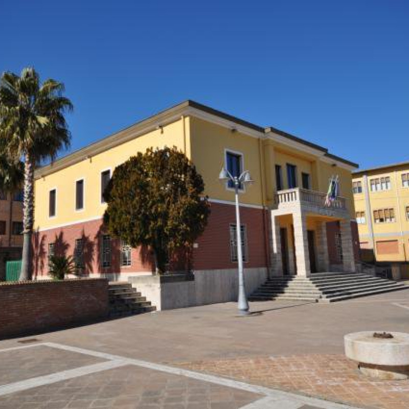 Il palazzo municipale di Cotronei
