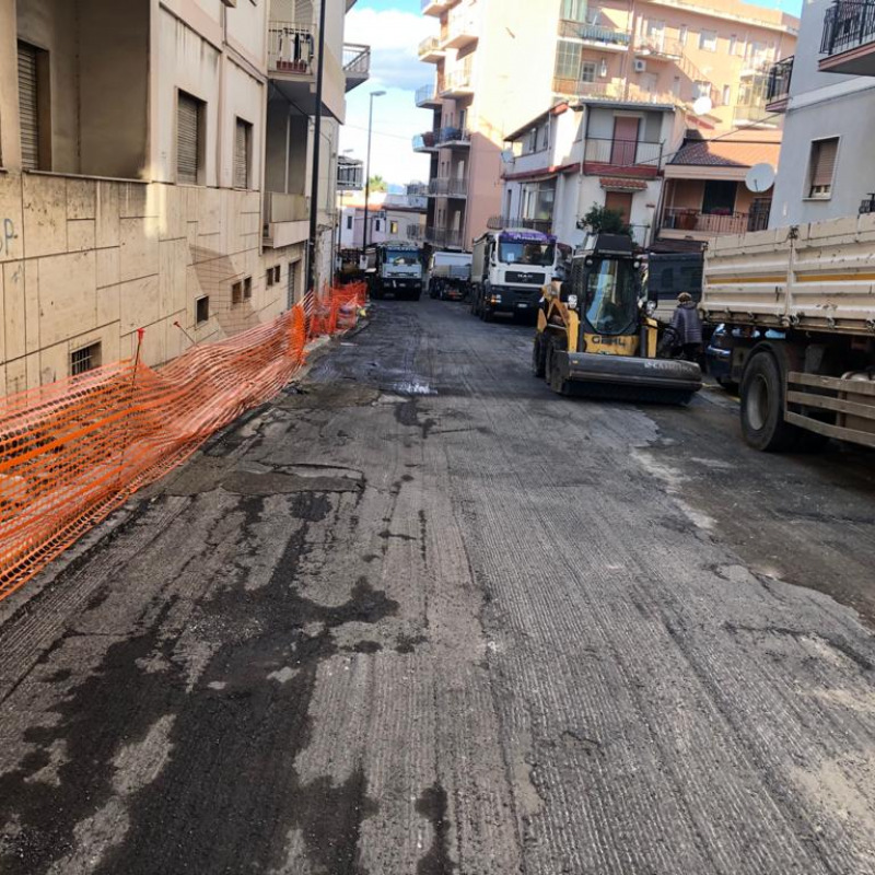 Via Vallone Petrara dallo scorso luglio è un cantiere a cielo aperto