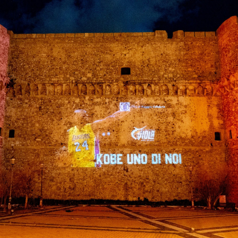 Kobe Bryant, l'omaggio della "sua" Reggio Calabria a un anno dalla scomparsa