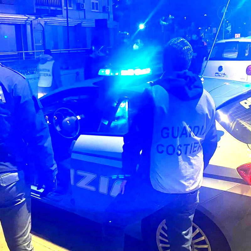 Polizia e Guardia Costiera di Messina hanno arrestato due persone
