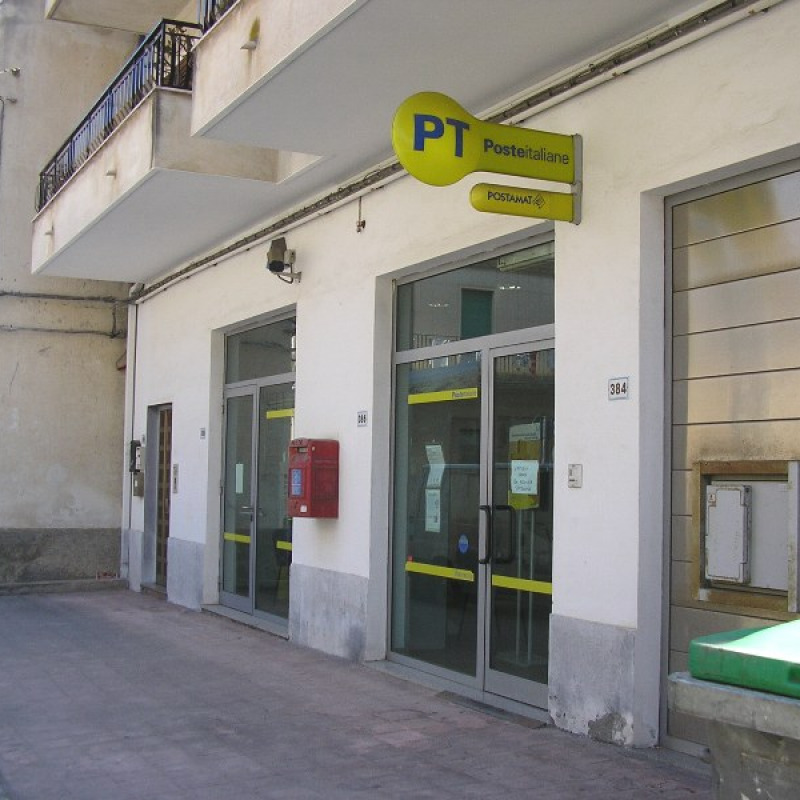 L’ufficio postale di Barracca a Santa Teresa di Riva