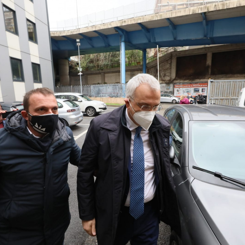 L’ex assessore regionale Franco Talarico all'arrivo in tribunale