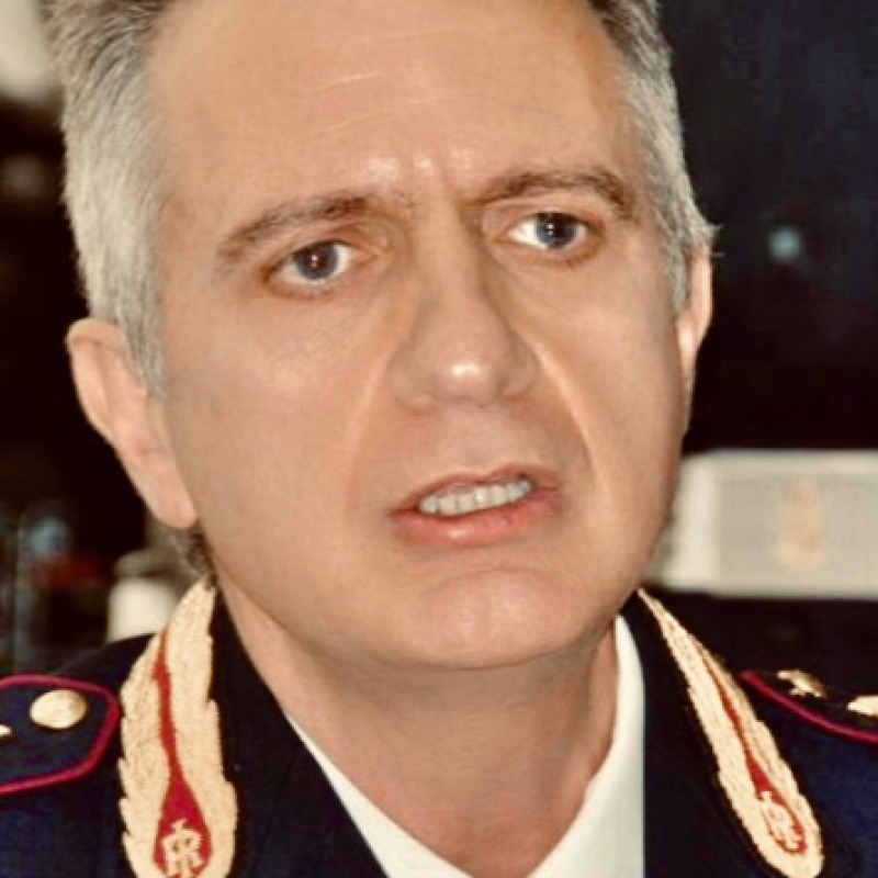 Marcello La Bella. Il primo dirigente della Polizia di Stato sarà ospite della webinar di Noi Magazine: "Prima di ogni click usiamo la testa"