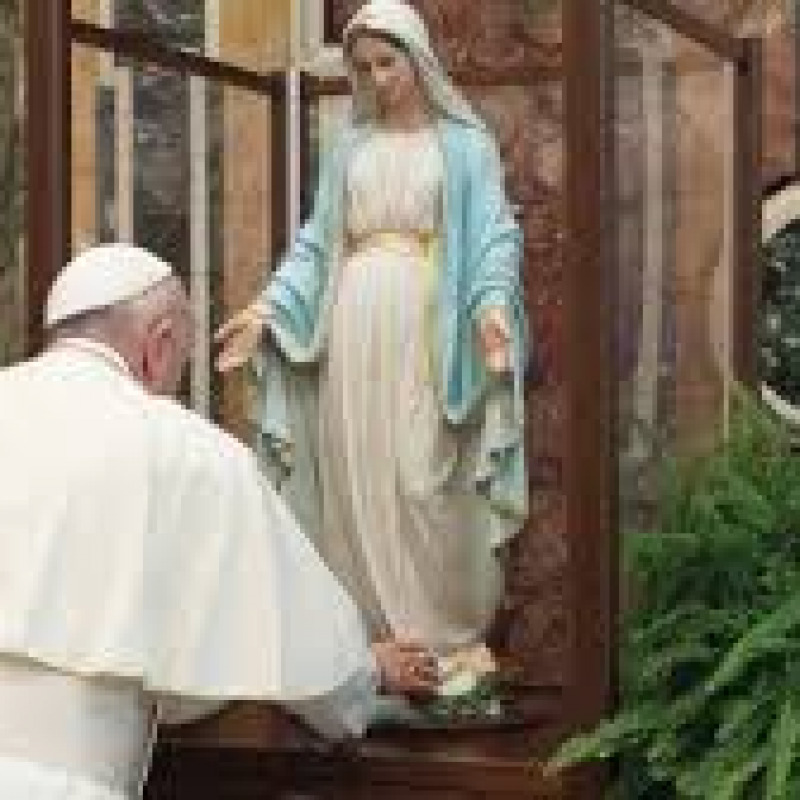 Papa Francesco visita la Madonna della Medaglia Miracolosa