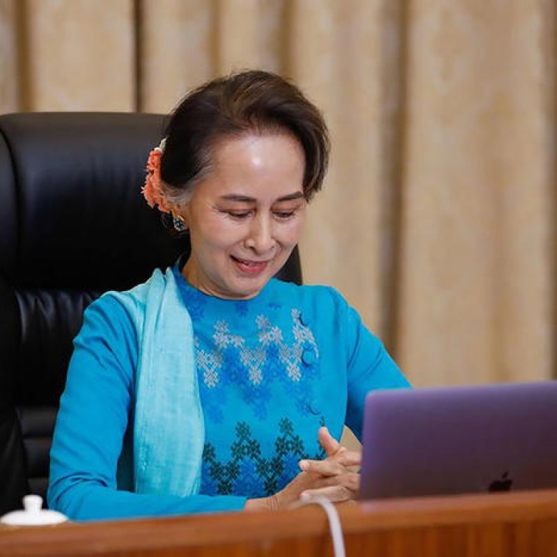 Il capo del governo birmano Aung San Suu Kyi