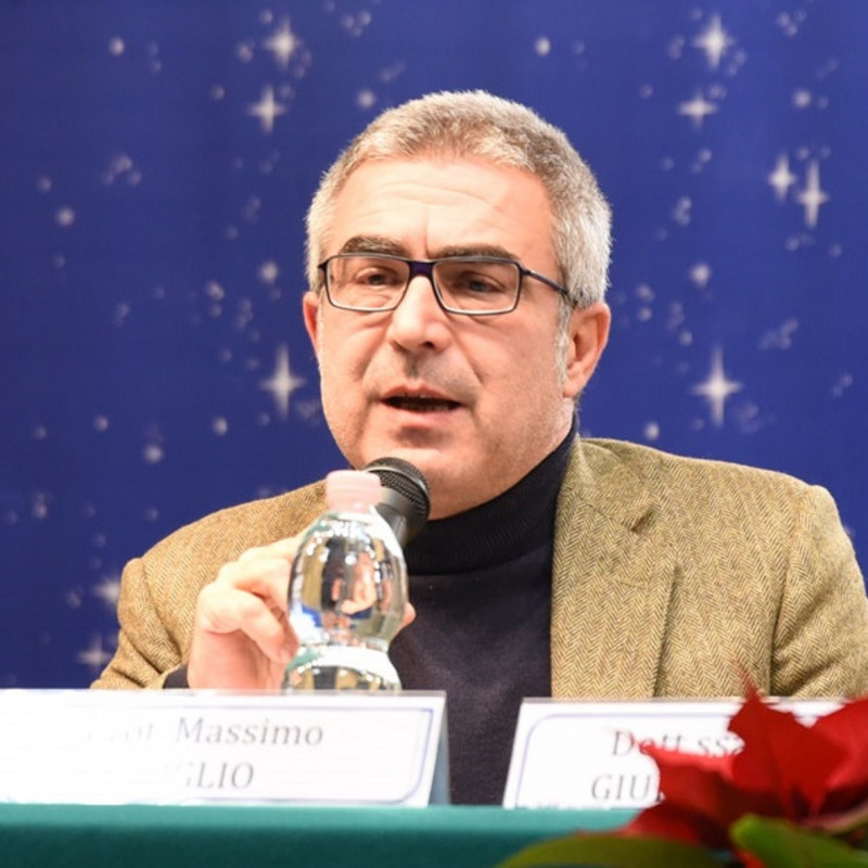 Massimo Ciglio è il dirigente scolastico dell’Istituto comprensivo "Via Roma-Spirito Santo” di Cosenza