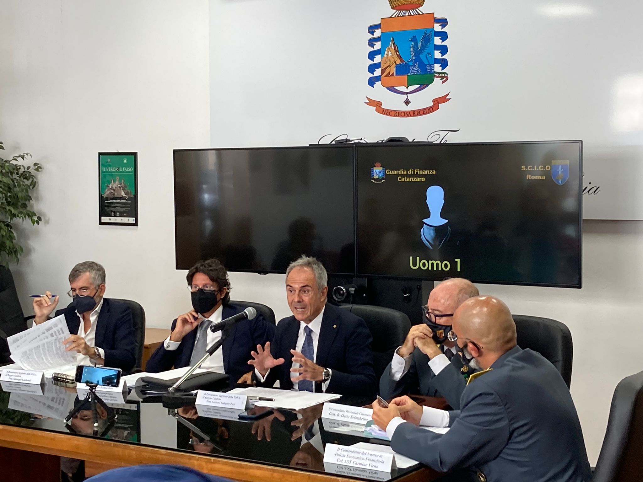 Ndrangheta, traffico internazionale di cocaina: 57 misure e sequestri in  tutta Italia - FOTO - Gazzetta del Sud