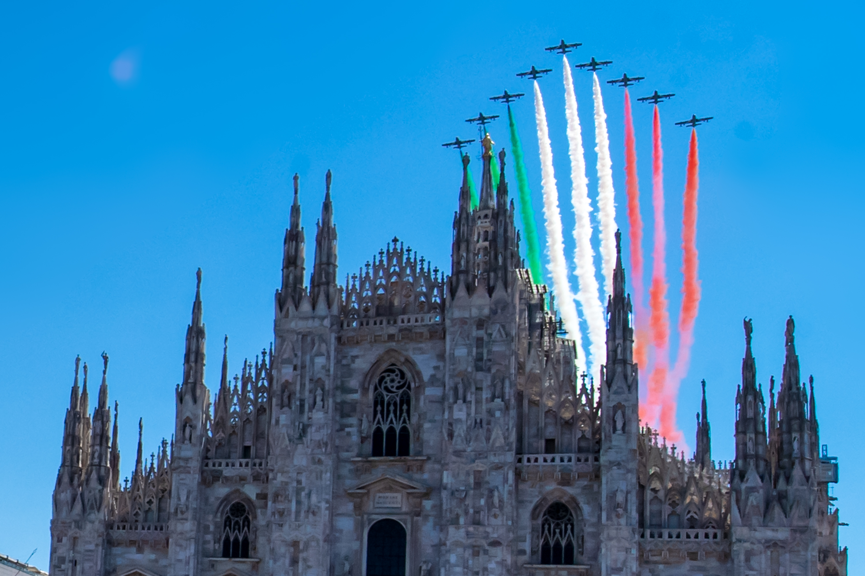 Le Frecce Tricolori compiono 60 anni FOTO - Gazzetta del Sud