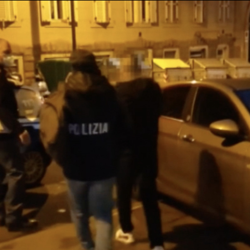 Arresti e perquisizioni sono in corso in tutta Italia nell'ambito di una operazione della Polizia di Stato, coordinata dalla Direzione Distrettuale Antimafia di Ancona, nei confronti di esponenti di una organizzazione criminale dedita al favoreggiamento dell'immigrazione clandestina con proiezione transnazionale. Tre le misure cautelari eseguite. L'operazione è scaturita dalle indagini connesse all'attentato terroristico del 19 dicembre del 2016 a Berlino dal tunisino Anis Amri. ANSA/US POLIZIA +++ NO SALES, EDITORIAL USE ONLY +++ NPK +++